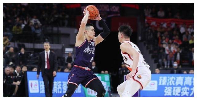 关于柏林联队主场力克对手，赢得关键三分的信息